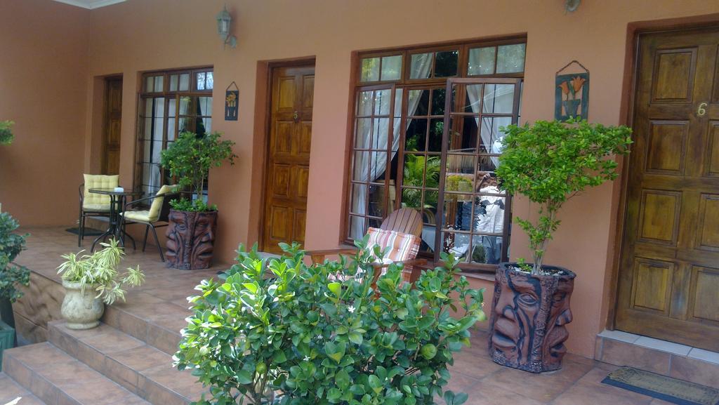 Harmony Guesthouse Mbombela Екстер'єр фото