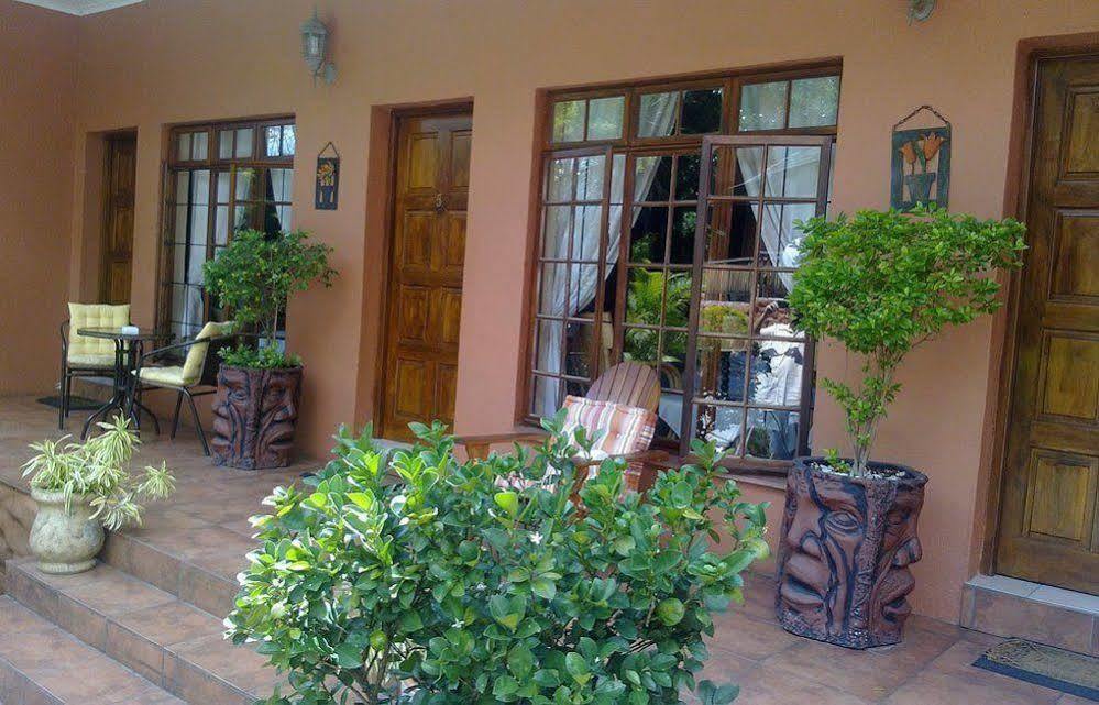 Harmony Guesthouse Mbombela Екстер'єр фото